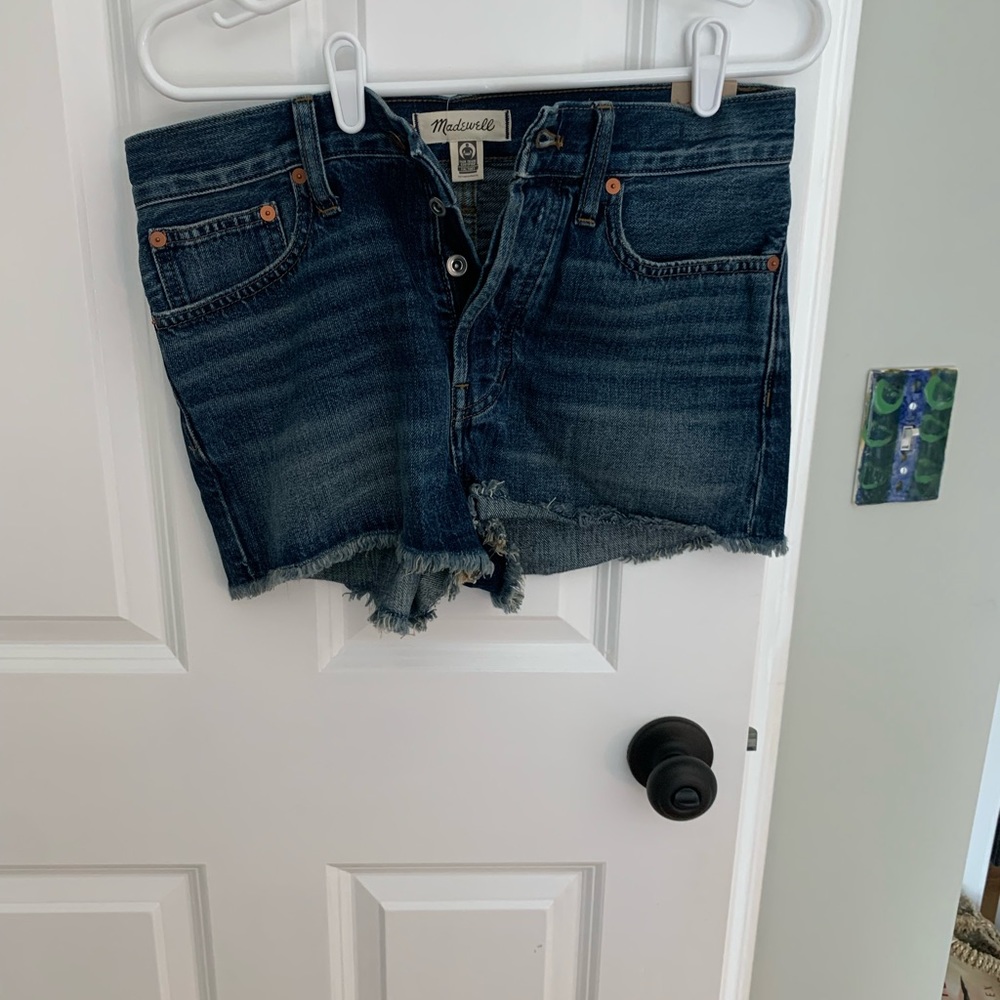 Madewell relaxed jean shorts, NWT
